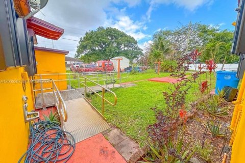 Купить виллу или дом в Вест-Парк, Флорида 3 спальни, 105.54м2, № 2064800 - фото 13