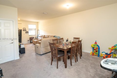 Adosado en venta en Homestead, Florida, 3 dormitorios, 161.65 m2 № 2029453 - foto 13
