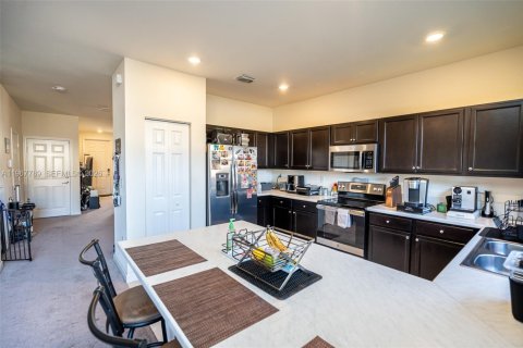 Adosado en venta en Homestead, Florida, 3 dormitorios, 161.65 m2 № 2029453 - foto 9