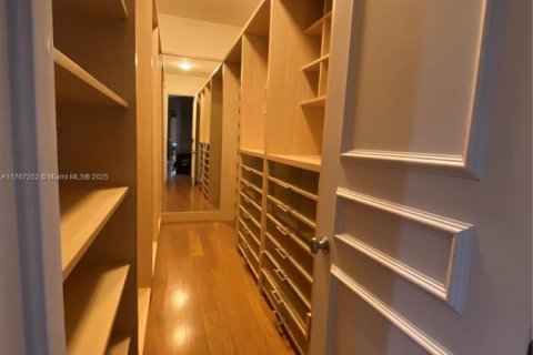 Villa ou maison à vendre à Coral Gables, Floride: 7 chambres, 652.55 m2 № 1862828 - photo 25