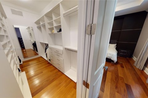 Villa ou maison à vendre à Coral Gables, Floride: 7 chambres, 652.55 m2 № 1862828 - photo 20