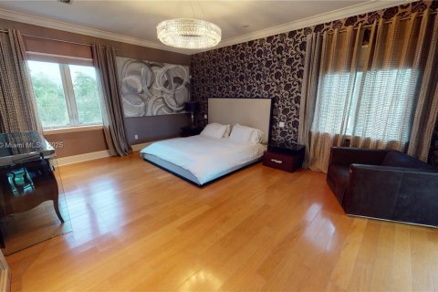 Villa ou maison à vendre à Coral Gables, Floride: 7 chambres, 652.55 m2 № 1862828 - photo 22