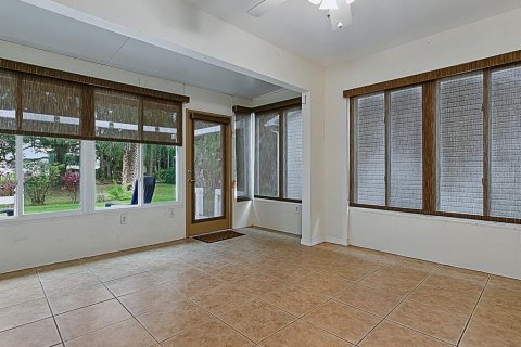 House in Leesburg, Florida 2 bedrooms, 114.46 sq.m. № 1776540 - photo 27