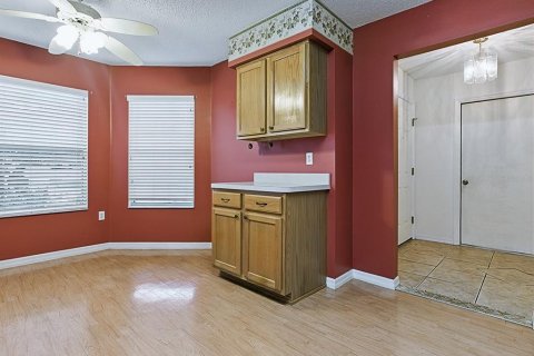House in Leesburg, Florida 2 bedrooms, 114.46 sq.m. № 1776540 - photo 10