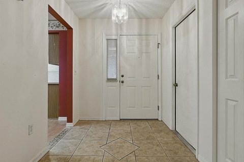 House in Leesburg, Florida 2 bedrooms, 114.46 sq.m. № 1776540 - photo 6