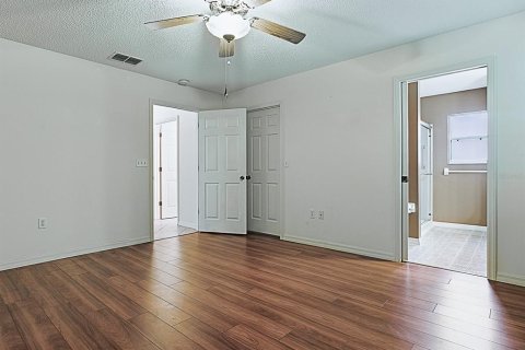 House in Leesburg, Florida 2 bedrooms, 114.46 sq.m. № 1776540 - photo 20