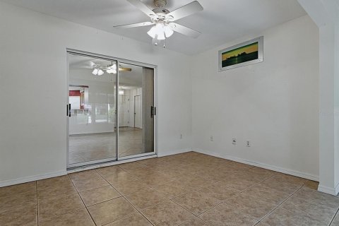House in Leesburg, Florida 2 bedrooms, 114.46 sq.m. № 1776540 - photo 29