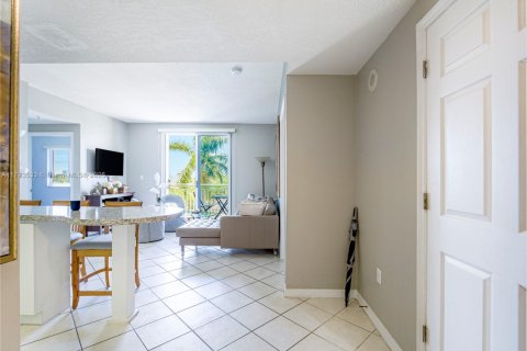 Condominio en venta en Miami, Florida, 2 dormitorios, 85.19 m2 № 1860911 - foto 6