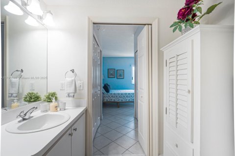 Condominio en venta en Miami, Florida, 2 dormitorios, 85.19 m2 № 1860911 - foto 29