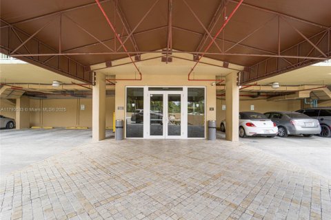 Condominio en venta en Miami, Florida, 2 dormitorios, 85.19 m2 № 1860911 - foto 2