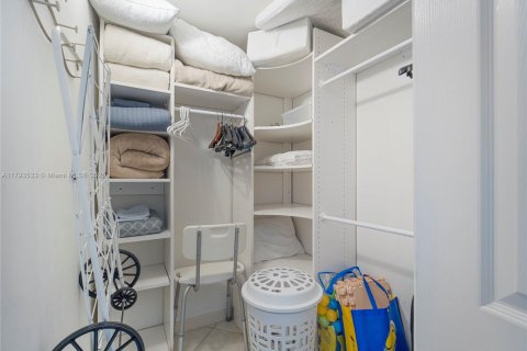 Condominio en venta en Miami, Florida, 2 dormitorios, 85.19 m2 № 1860911 - foto 26