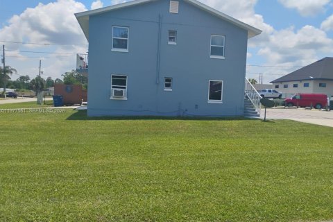 Apartment in Sebring, Florida 3 bedrooms, 74.32 sq.m. № 2041067 - photo 5