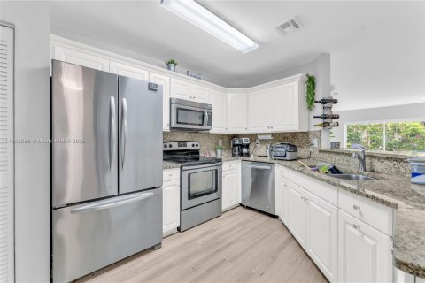 Adosado en venta en Coral Springs, Florida, 4 dormitorios, 181.44 m2 № 1823669 - foto 6
