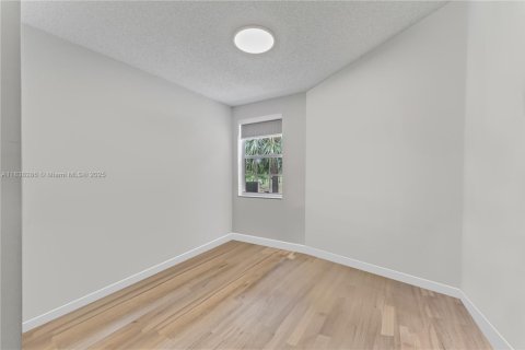 Adosado en venta en Coral Springs, Florida, 4 dormitorios, 181.44 m2 № 1823669 - foto 23