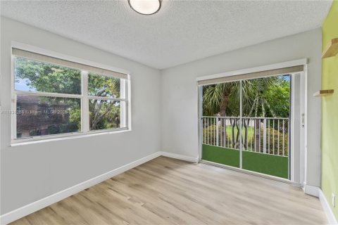 Adosado en venta en Coral Springs, Florida, 4 dormitorios, 181.44 m2 № 1823669 - foto 22