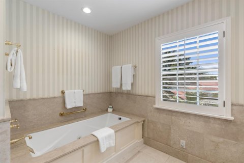 Villa ou maison à vendre à Palm Beach, Floride: 4 chambres, 289.2 m2 № 2261769 - photo 15