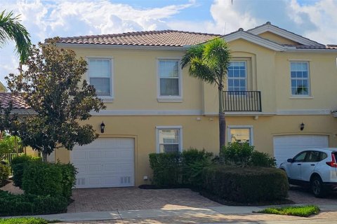 Condominio en alquiler en Sarasota, Florida, 3 dormitorios, 155.33 m2 № 1819120 - foto 1