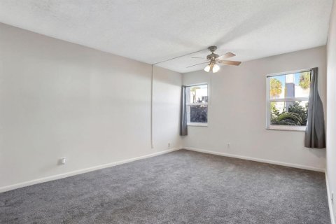 Condo in Deerfield Beach, Florida, 2 bedrooms № 2083212 - photo 20