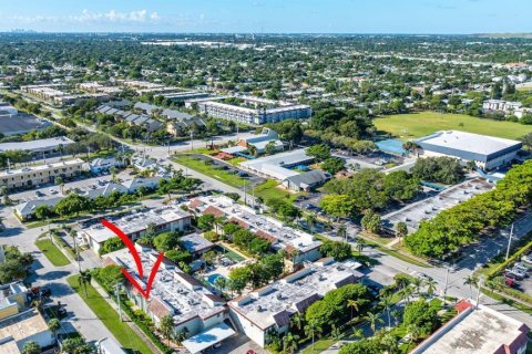 Condo in Deerfield Beach, Florida, 2 bedrooms № 2083212 - photo 9