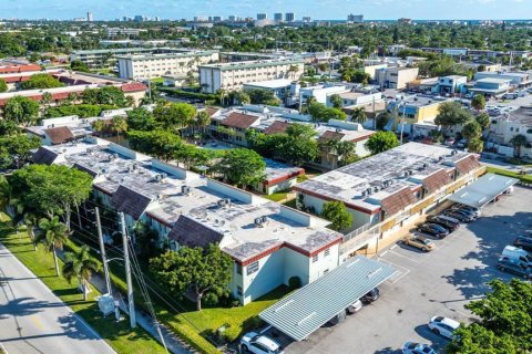 Condo in Deerfield Beach, Florida, 2 bedrooms № 2083212 - photo 13
