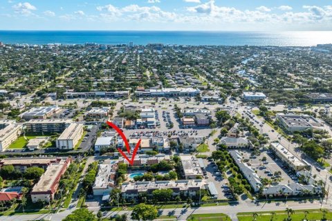Condo in Deerfield Beach, Florida, 2 bedrooms № 2083212 - photo 4