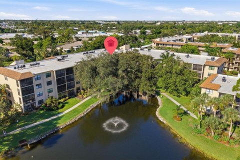 Condo in Bradenton, Florida, 2 bedrooms  № 2324971