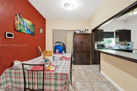 Casa en venta en Miami, Florida, 2 dormitorios, 144.46 m2 № 1928626 - foto 14