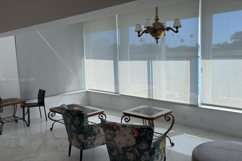 Copropriété à louer à Bay Harbor Islands, Floride: 3 chambres, 204.38 m2 № 1708017 - photo 8