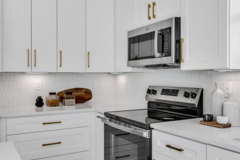 Купить виллу или дом в Тампа, Флорида 11 комнат, 169.08м2, № 2142056 - фото 7