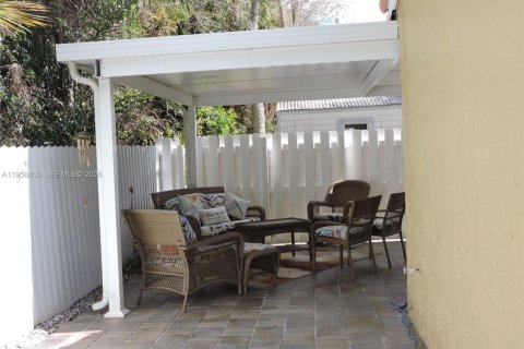 Villa ou maison à vendre à Pembroke Pines, Floride: 3 chambres, 162.21 m2 № 2023901 - photo 24