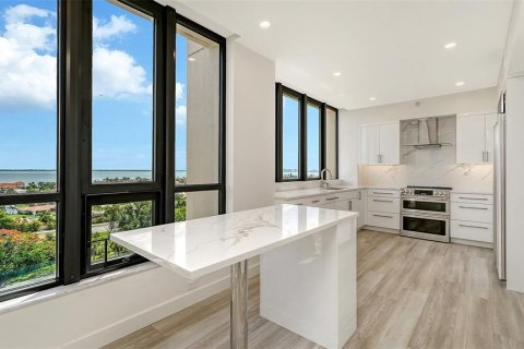 Condominio en venta en Longboat Key, Florida, 2 dormitorios, 195.09 m2 № 2208424 - foto 23