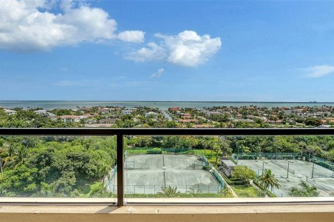 Condominio en venta en Longboat Key, Florida, 2 dormitorios, 195.09 m2 № 2208424 - foto 11