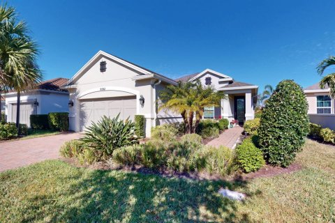 House in Port St. Lucie, Florida 3 bedrooms, 169.92 sq.m. № 2086947 - photo 3