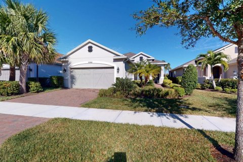 House in Port St. Lucie, Florida 3 bedrooms, 169.92 sq.m. № 2086947
