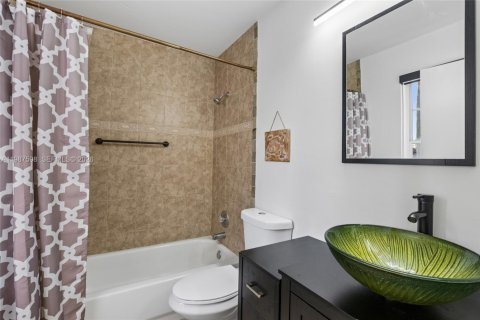 Снять в аренду виллу или дом в Мирамар, Флорида 3 спальни, 154.22м2, № 2049034 - фото 28