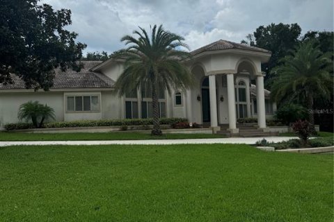 House in Longwood, Florida 8 bedrooms, 811.87 sq.m. № 2209463 - photo 2