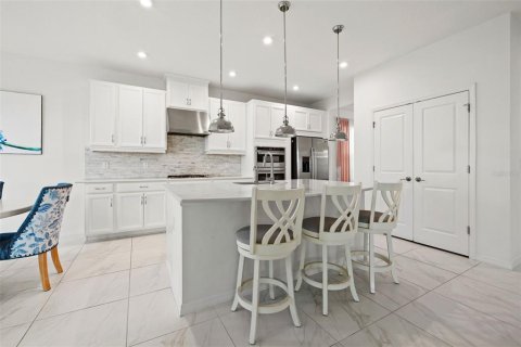 House in Palmetto, Florida 5 bedrooms, 320.33 sq.m. № 1757647 - photo 8