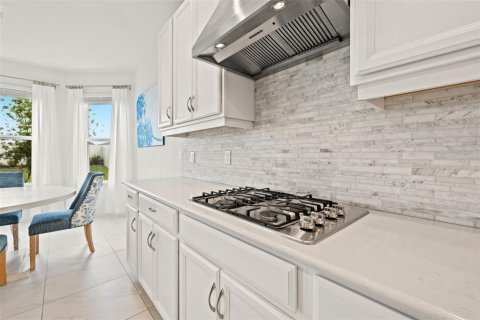 House in Palmetto, Florida 5 bedrooms, 320.33 sq.m. № 1757647 - photo 14