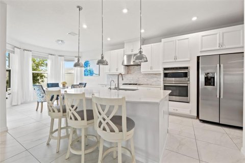 House in Palmetto, Florida 5 bedrooms, 320.33 sq.m. № 1757647 - photo 11