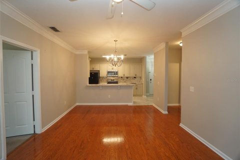 Condo in Tampa, Florida, 2 bedrooms  № 1917144 - photo 4
