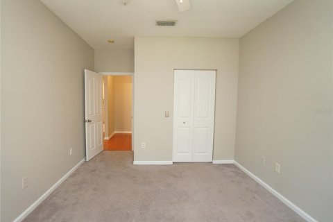 Condo in Tampa, Florida, 2 bedrooms  № 1917144 - photo 7