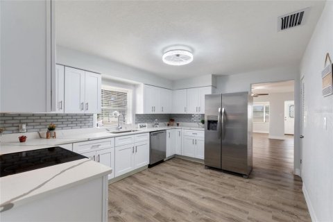 Casa en alquiler en Winter Haven, Florida, 3 dormitorios, 116.22 m2 № 1916582 - foto 15