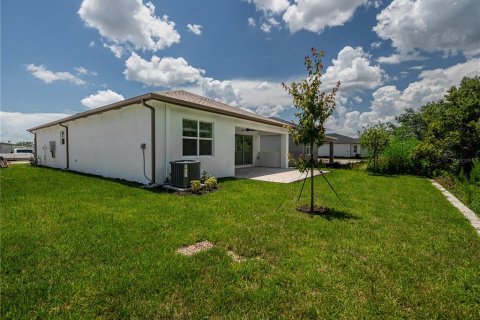 House in Wesley Chapel, Florida 2 bedrooms, 167.87 sq.m. № 1854589 - photo 30