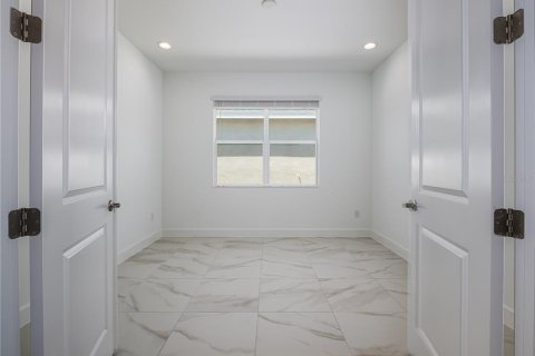 House in Wesley Chapel, Florida 2 bedrooms, 167.87 sq.m. № 1854589 - photo 14