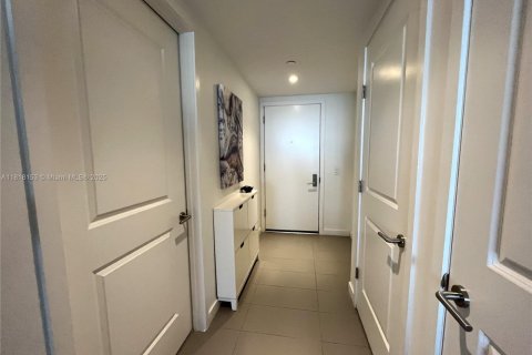 Condo in Miami, Florida  № 1775933 - photo 10