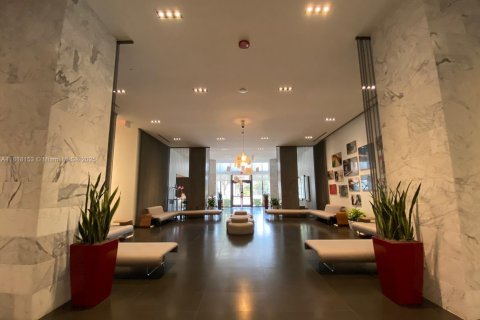 Condo in Miami, Florida  № 1775933 - photo 13