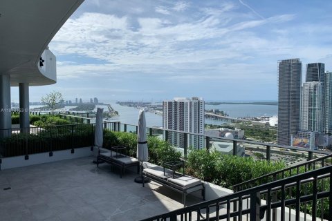 Condo in Miami, Florida  № 1775933 - photo 30