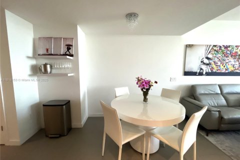 Condo in Miami, Florida  № 1775933 - photo 8