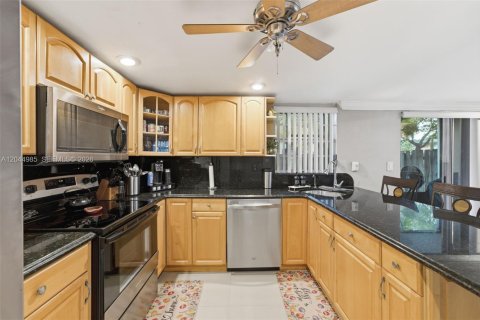 Adosado en venta en Miami, Florida, 3 dormitorios, 146.97 m2 № 2193677 - foto 29