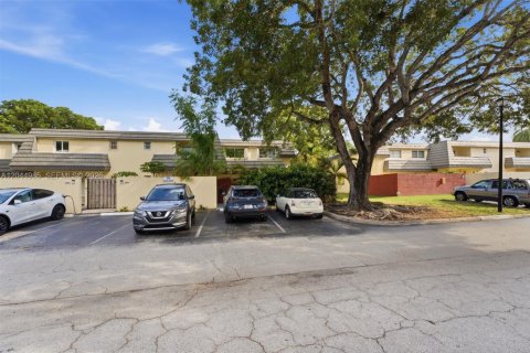 Adosado en venta en Miami, Florida, 3 dormitorios, 146.97 m2 № 2193677 - foto 4